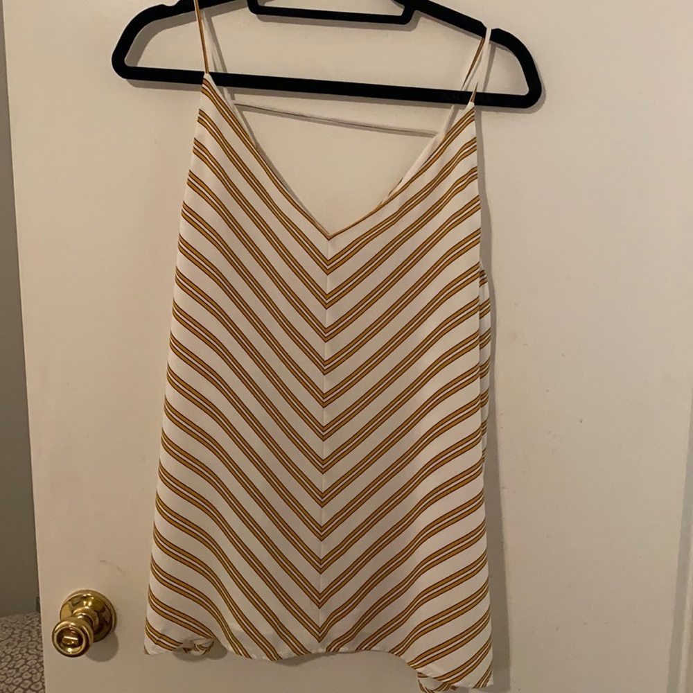 Cute summer work top!